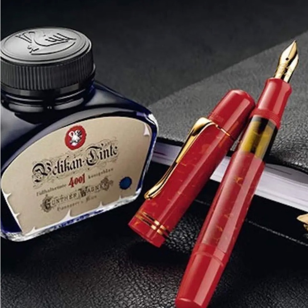 PELIKAN Fountain Pen Bright Red M101N 14K 800 Limited Marble Motif NWB